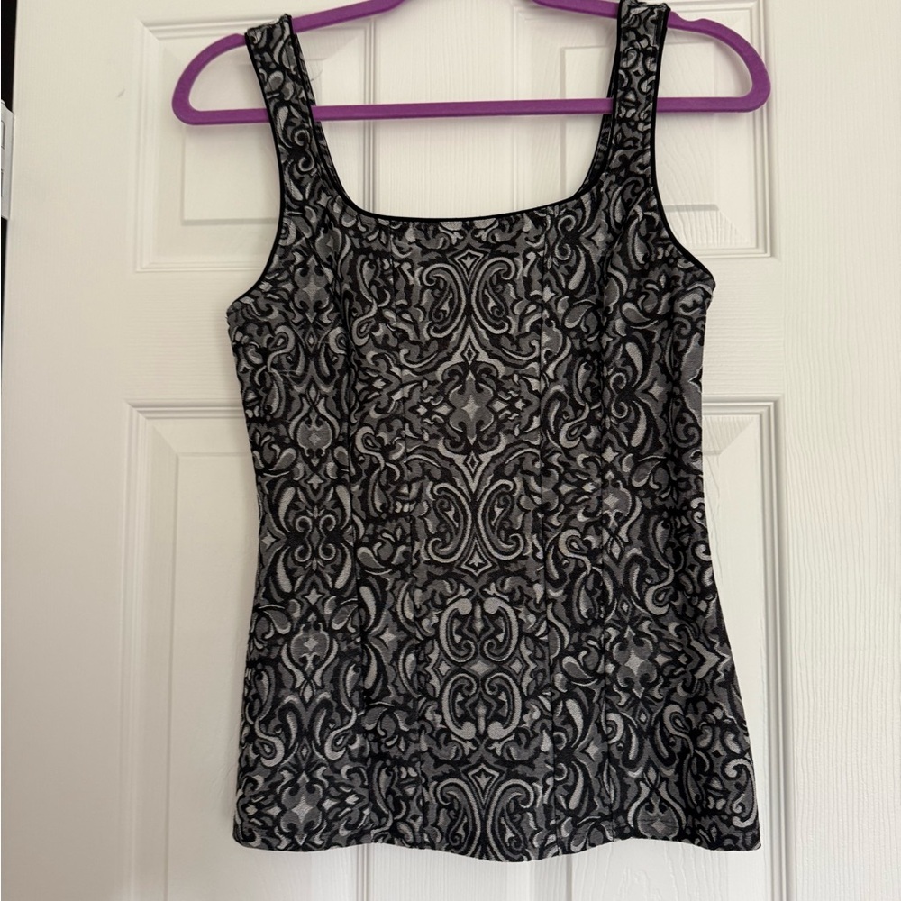 White House black market Black and Gray tank Top
